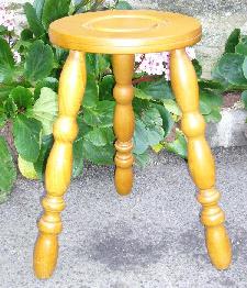 Tabouret 3 pieds h=43cm ref.509